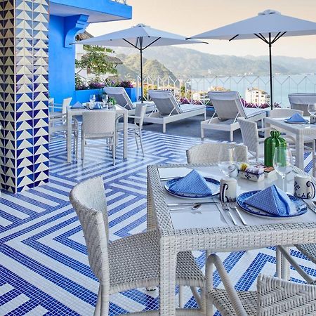 Hotel Luxury Patio Azul (Adults Only) Puerto Vallarta Exterior foto The rooftop bar at the hotel