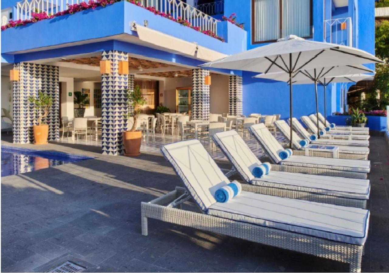 Hotel Luxury Patio Azul (Adults Only) Puerto Vallarta Exterior foto The pool at the Bel Air Hotel