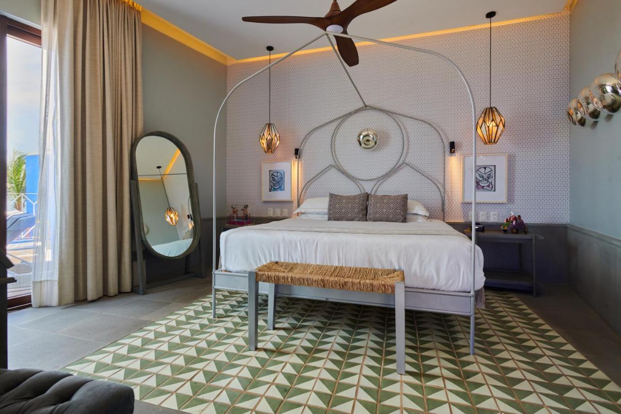 Hotel Luxury Patio Azul (Adults Only) Puerto Vallarta Exterior foto A bedroom at the hotel
