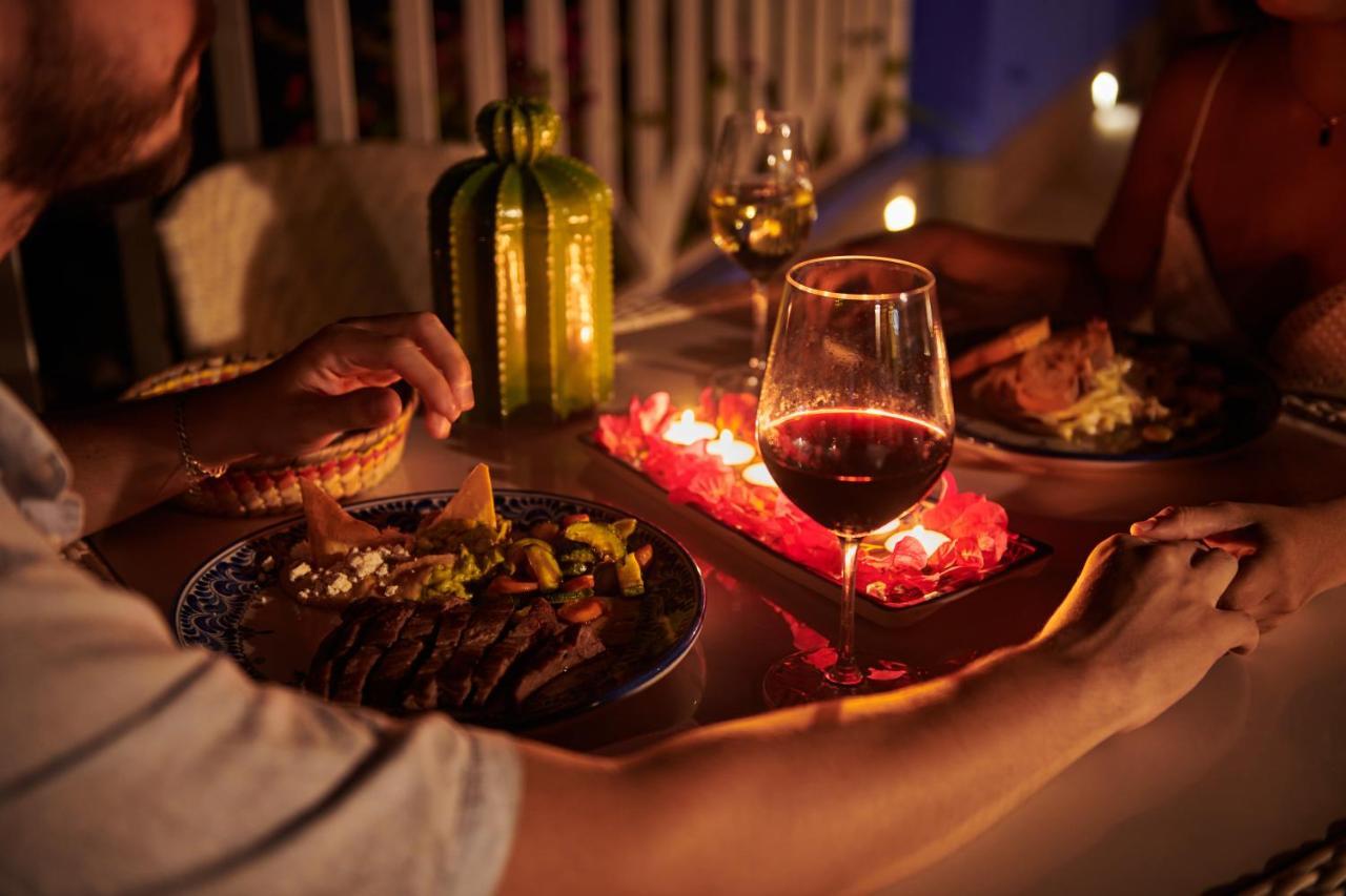 Hotel Luxury Patio Azul (Adults Only) Puerto Vallarta Exterior foto A wine and tapas bar in Spain