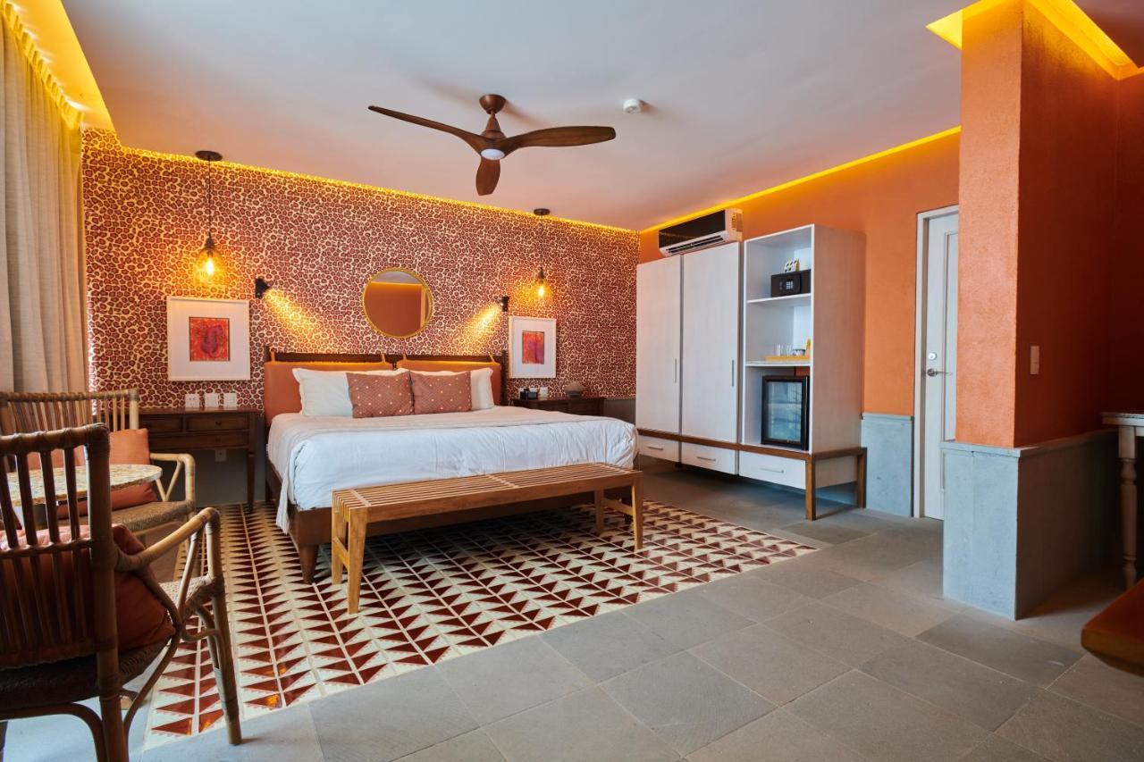 Hotel Luxury Patio Azul (Adults Only) Puerto Vallarta Exterior foto A room at the hotel
