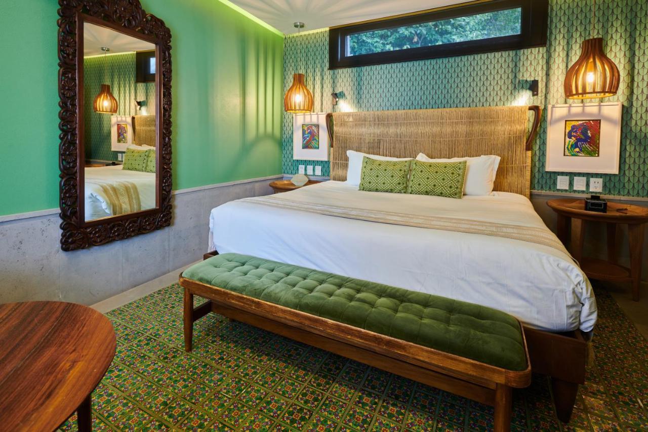 Hotel Luxury Patio Azul (Adults Only) Puerto Vallarta Exterior foto A bedroom at the hotel