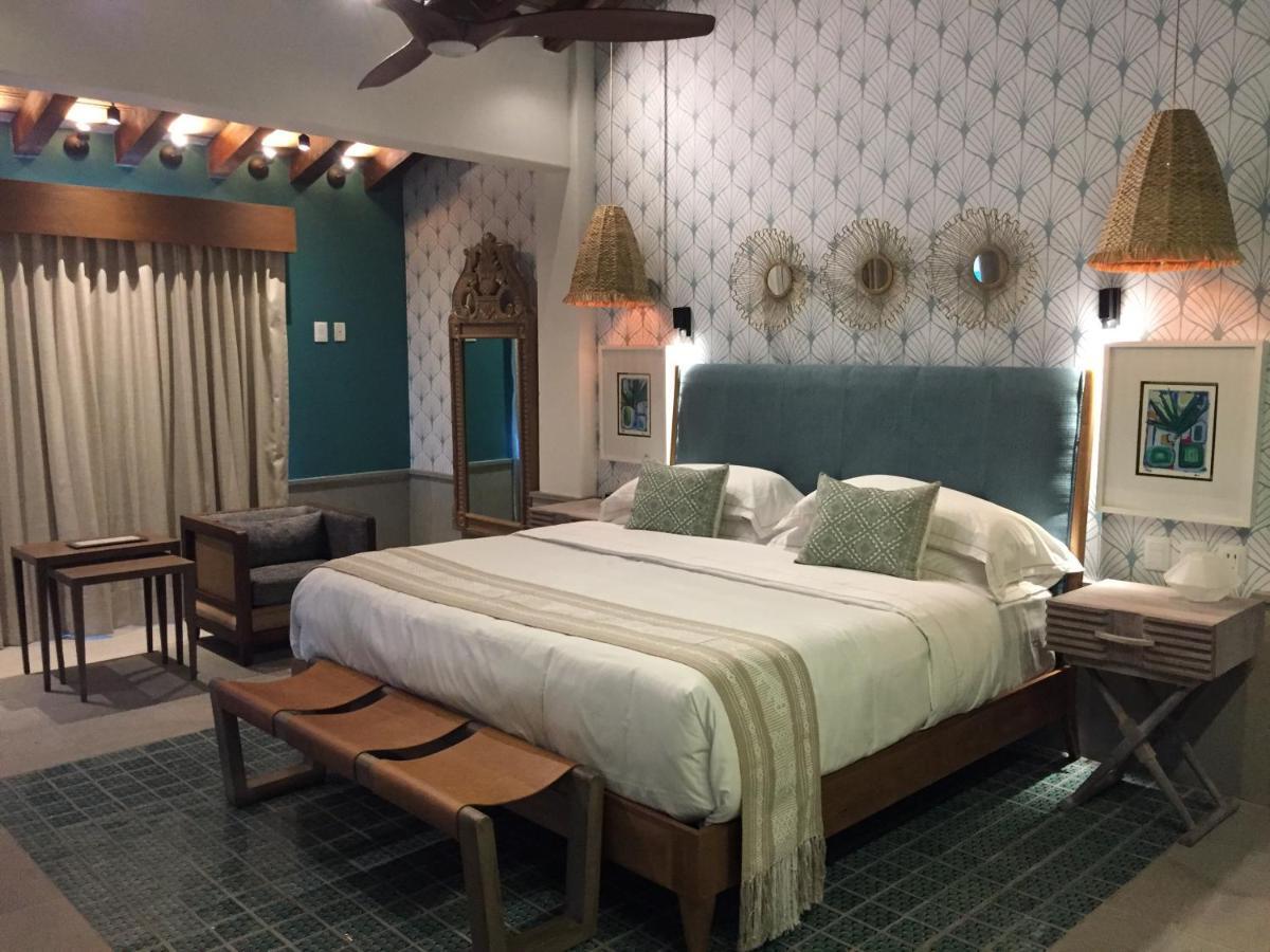 Hotel Luxury Patio Azul (Adults Only) Puerto Vallarta Exterior foto A bedroom at the hotel
